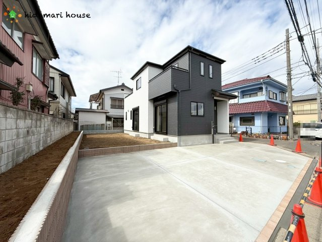 上尾市上尾村　新築戸建　ハートフルタウンAの駐車場