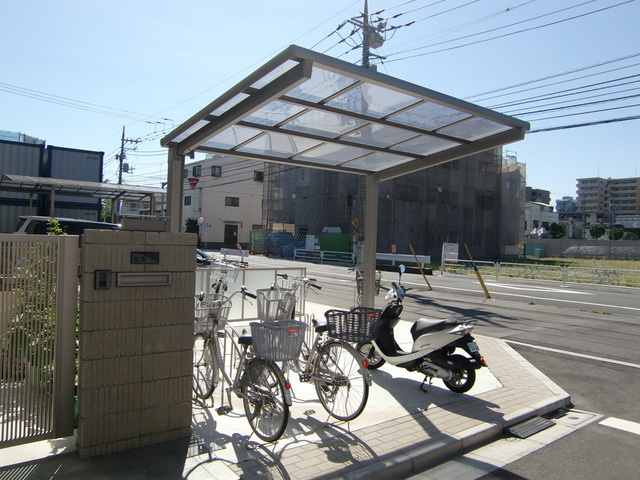 Ｗｉｎ Ｆｒｕｉｔのその他共用部分|★屋根付き駐輪場★