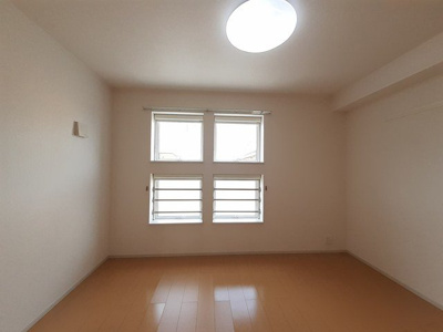 【内装】 | アウローラ