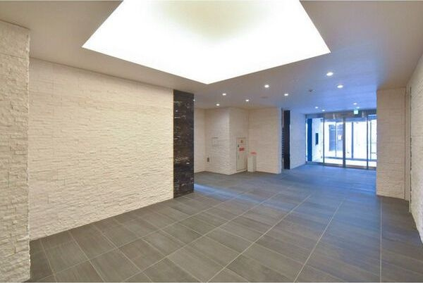 アドバンス難波南ワイズのロビー