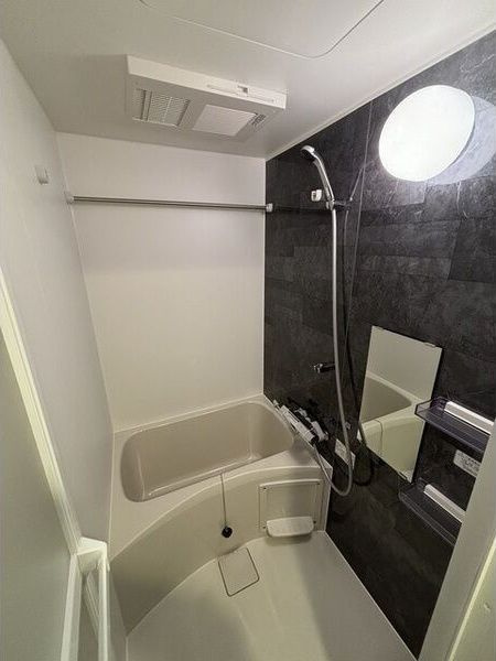 アドバンス難波南ワイズの浴室