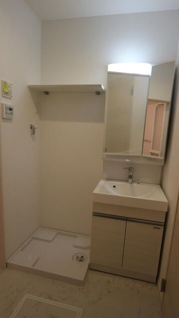 ＧＲＡＮＤＴＩＣ大宮の独立洗面台