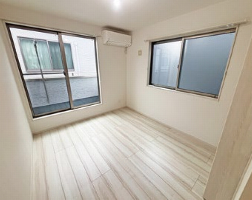 【洋室】 | 【仲介手数料０円】茅ヶ崎市室田1丁目　中古一戸建て | 茅ヶ崎市室田1丁目　中古一戸建て