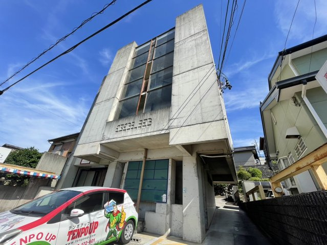 ソリッドビル