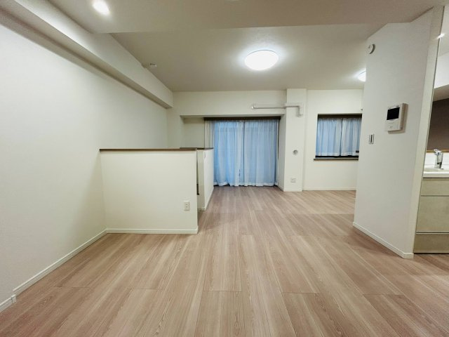 リーベスト立川錦町Ⅱの居間・リビング