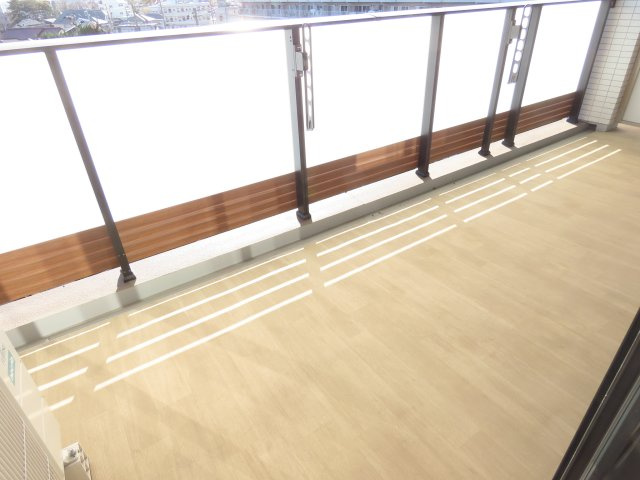 スカイグランデ津田沼のバルコニー