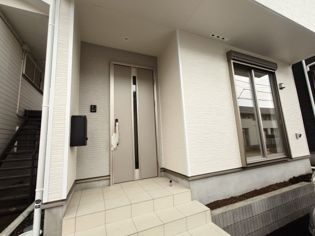 【玄関】 | 伊勢原市下落合　全２棟　新築住宅