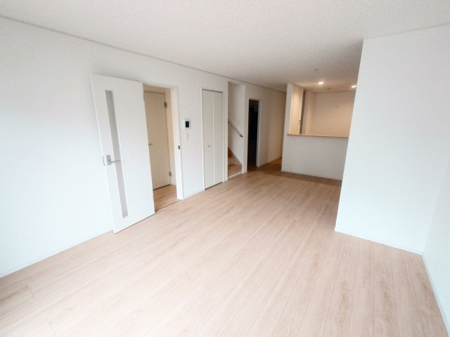 【居間・リビング】 | 伊勢原市下落合　全２棟　新築住宅