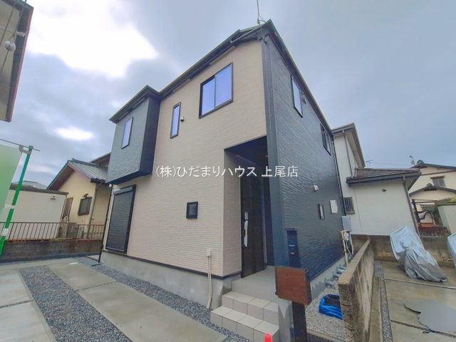 上尾市小泉15期　新築戸建　グラファーレ01