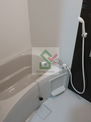 メゾンピレネの浴室