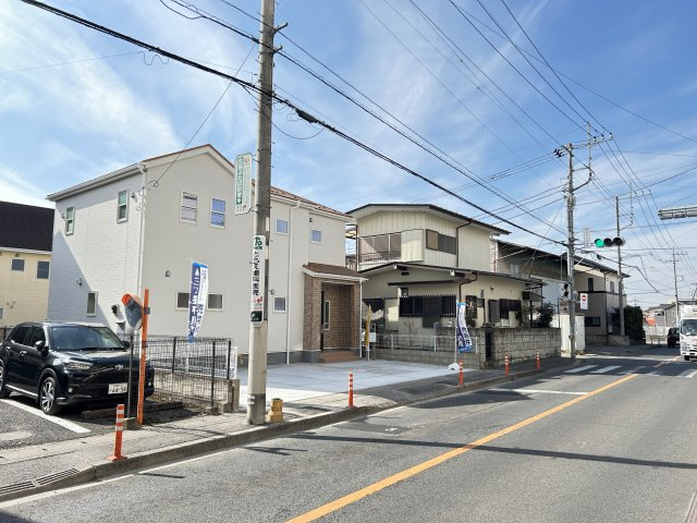 【LiveleGarden】宇都宮緑 第9 限定1邸の前面道路含む現地写真|前面道路が9ｍあるので見通しも良好！
車庫入れが苦手でもスムーズに行えます。
※2026年2月撮影