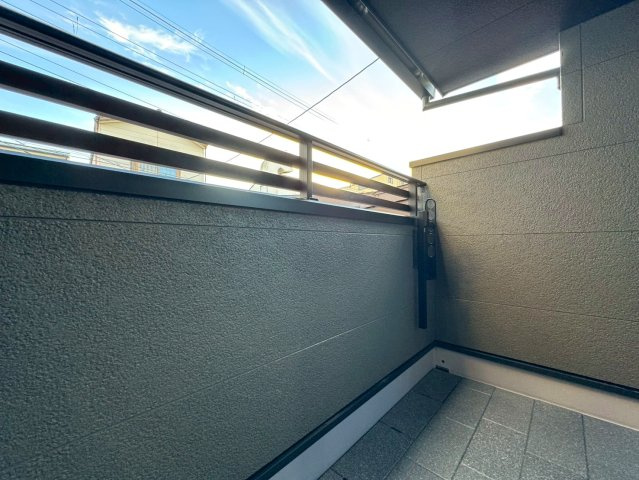 ◆２沿線利用可能◆南向きにつき陽当たり良好◆ウォークインクローゼット付き◆伏見区両替町十一丁目のバルコニー|２Fバルコニー