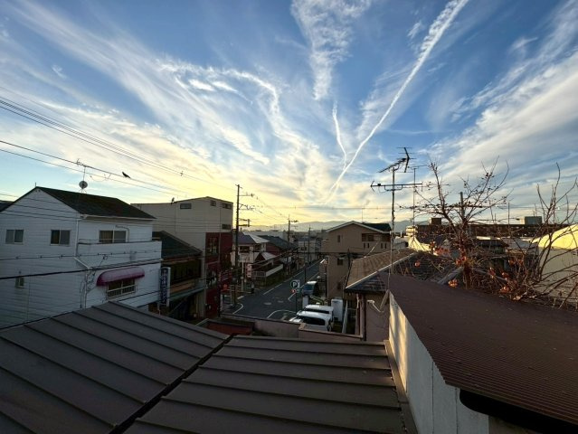 ◆２沿線利用可能◆南向きにつき陽当たり良好◆ウォークインクローゼット付き◆伏見区両替町十一丁目の展望|バルコニーからの眺望
