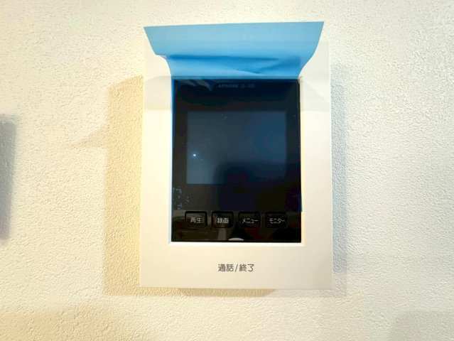 ◆２沿線利用可能◆南向きにつき陽当たり良好◆ウォークインクローゼット付き◆伏見区両替町十一丁目のセキュリティ|TVモニター付きインターフォン