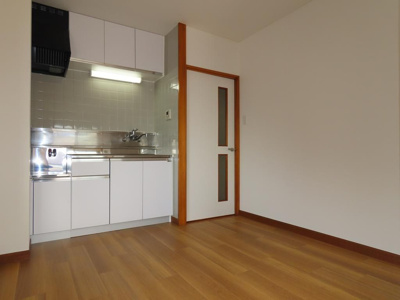 【居間・リビング】 | 第三高好マンション | ゆったり過ごせるリビングです