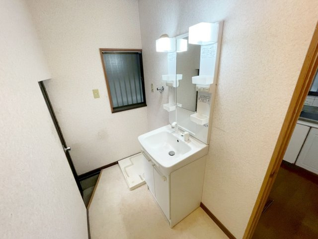 中古戸建　下矢田町東法楽寺の洗面所