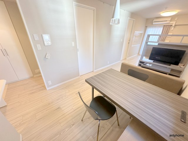 パークアクシス心斎橋　仲介手数料無料の居間・リビング