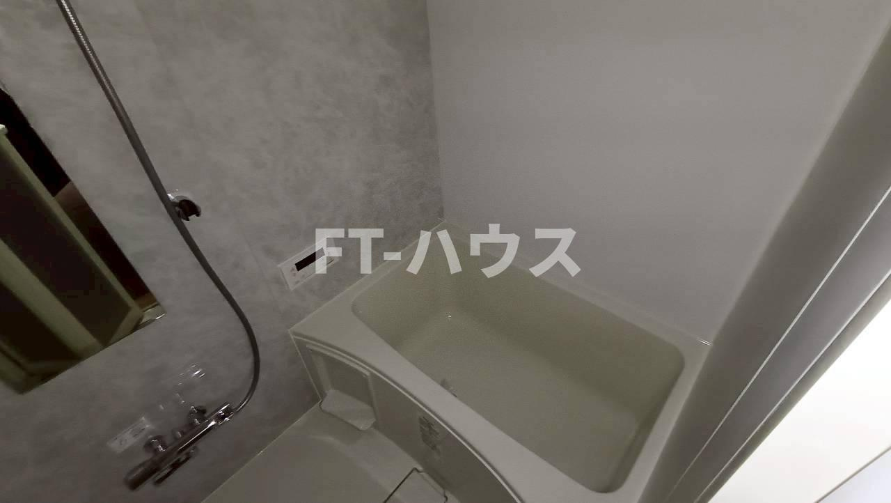 フローリッシュ大久保Ⅱの浴室