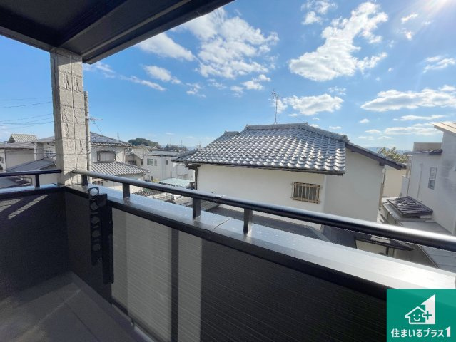 現地説明会開催　大津市日吉台　第4期　新築一戸建てのバルコニー|日当たりのよいバルコニー！お部屋が開放的に！