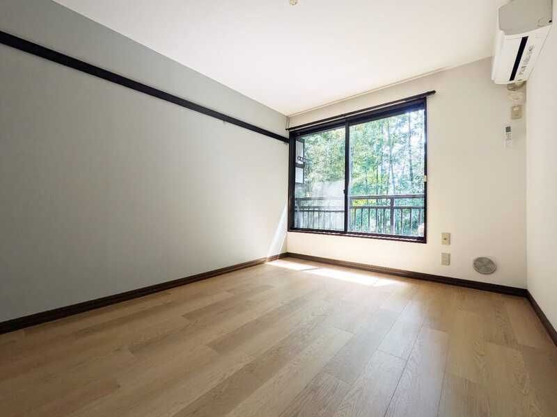 カサベルデクラスの居間・リビング