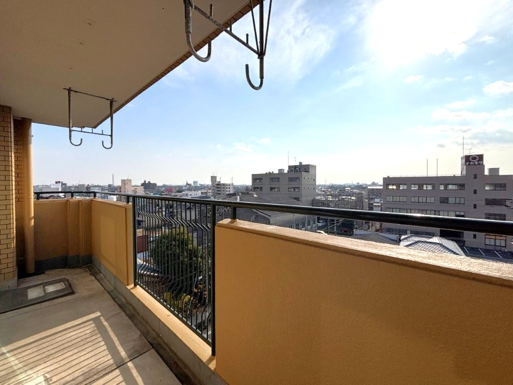 エスポア一宮Ⅱのバルコニー|暖かな日差しのふりそそぐバルコニー