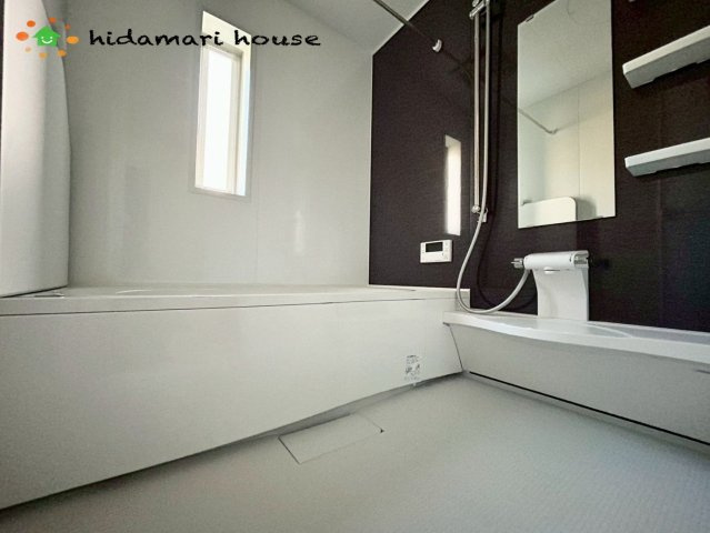 西区高木　新築戸建　Cの浴室