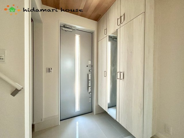 西区高木　新築戸建　Cの玄関