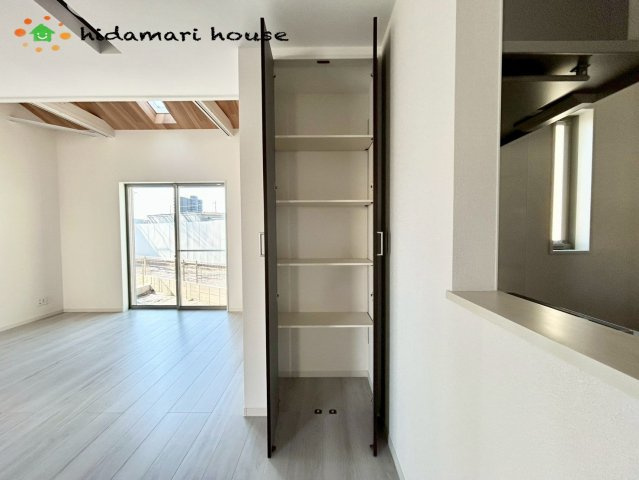 西区高木　新築戸建　Cの収納