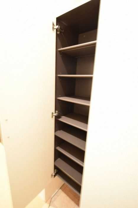 ボヌール本山中町の収納