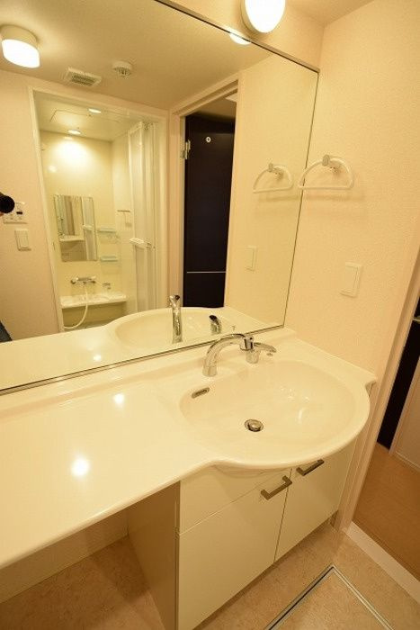 ボヌール本山中町の独立洗面台