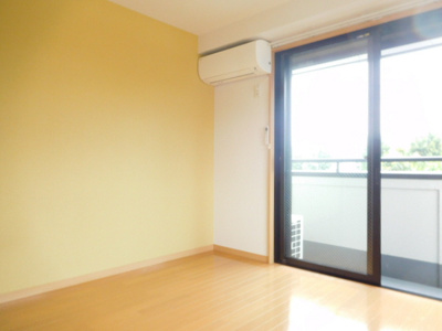 【寝室】 | グリーン・フォレスト