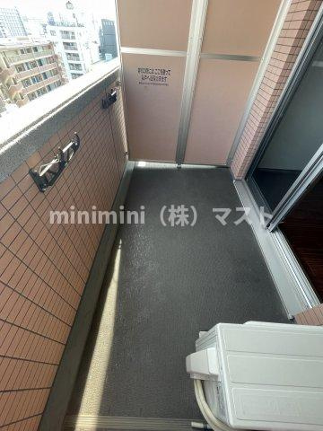 グランカーサ難波元町のバルコニー