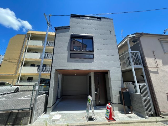 神戸市灘区岸地通　新築一戸建て