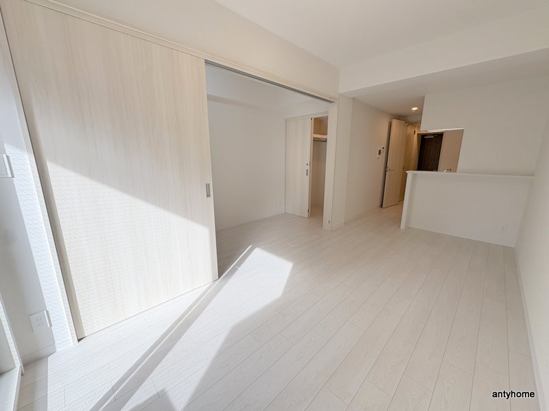 リヴェント玉造　仲介手数料無料の居間・リビング