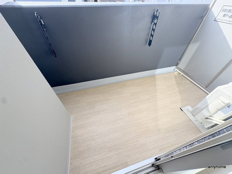 リヴェント玉造　仲介手数料無料のバルコニー