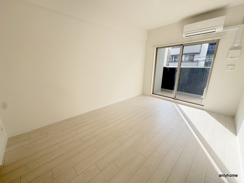 リヴェント玉造　仲介手数料無料の寝室