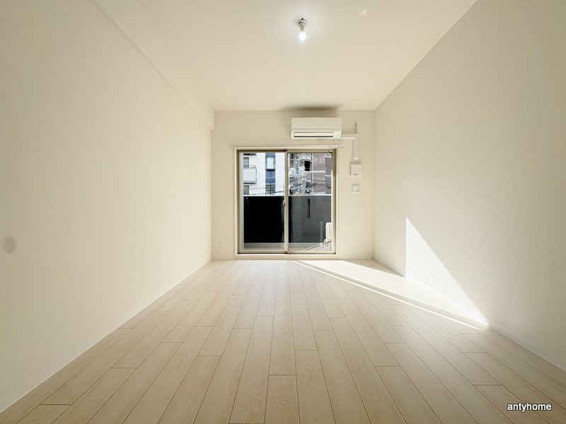 リヴェント玉造　仲介手数料無料の居間・リビング