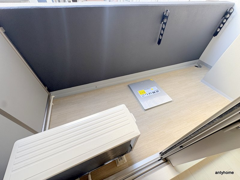 リヴェント玉造　仲介手数料無料のバルコニー