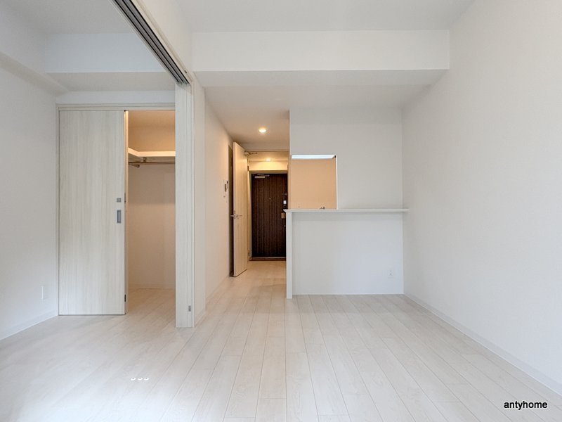 リヴェント玉造　仲介手数料無料の居間・リビング