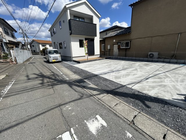 新築　高崎市上並榎町第1期　LIGNAGE　１号棟の前面道路含む現地写真|現地写真　南東側接道幅員約7ｍ　北西側接道幅員約3.6ｍ