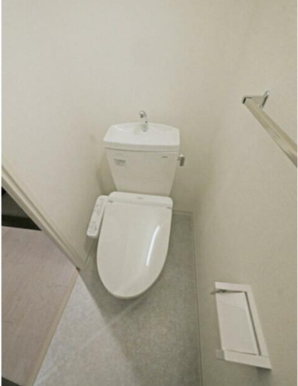 中野区弥生町４丁目の賃貸マンションのトイレ