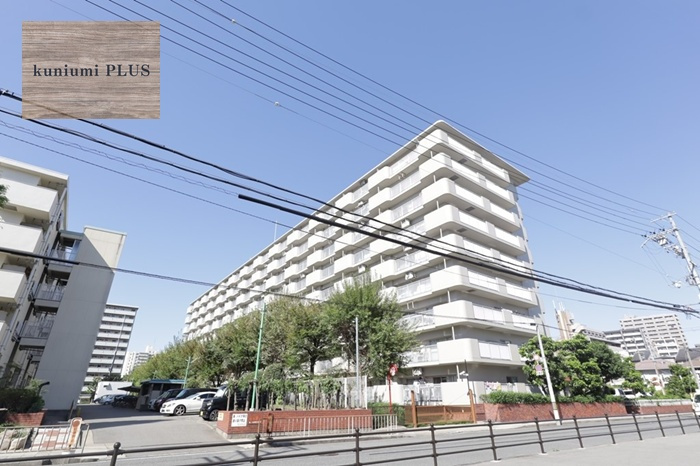 西つるみコーポの外観