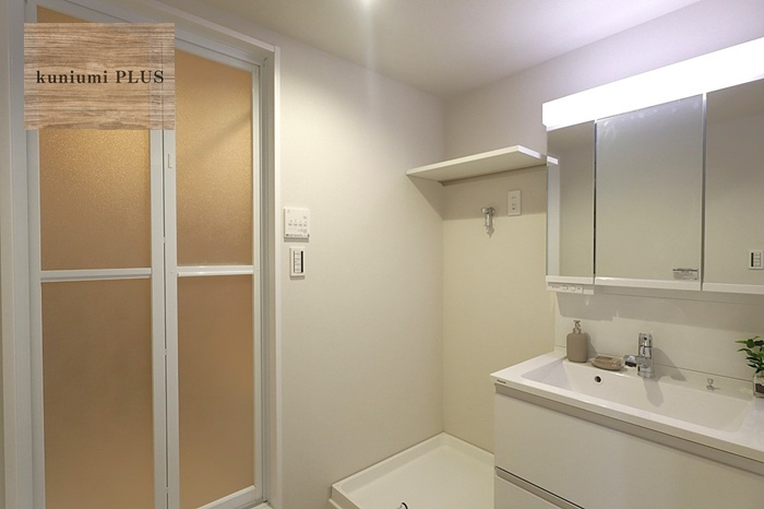 西つるみコーポの独立洗面台