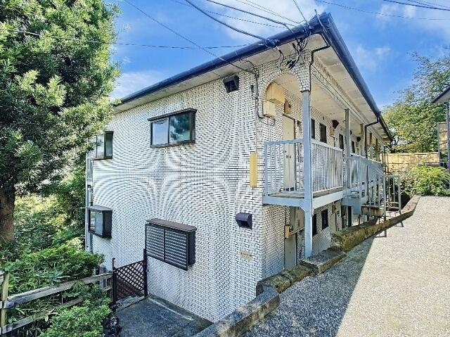 ２階建ての賃貸アパート！