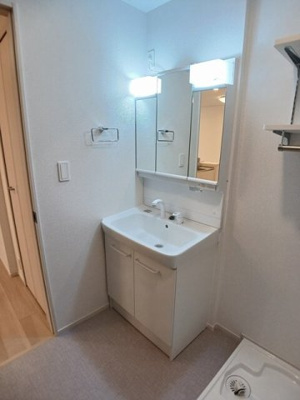 【洗面所】 | イオフェリーチェ | 使いやすい洗面所です