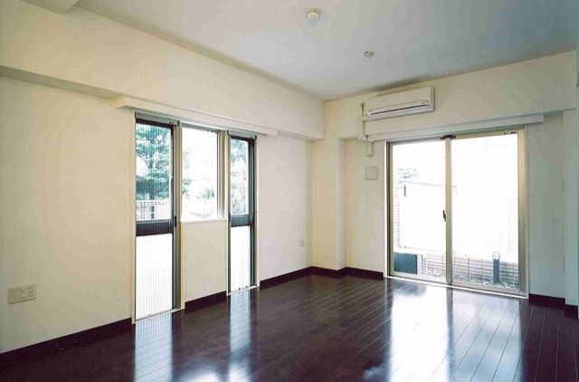 レジディア三軒茶屋Ⅱの居間・リビング