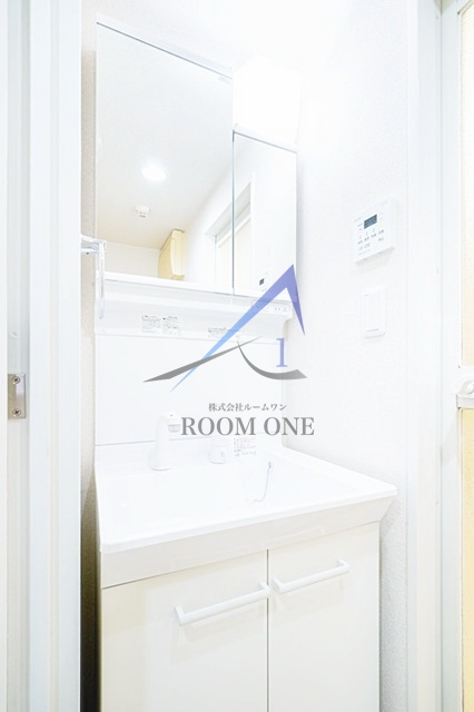 パレ・ホームズ中延の洗面所|独立洗面台です。