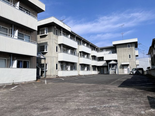 ルナハイツ　Part5の駐車場