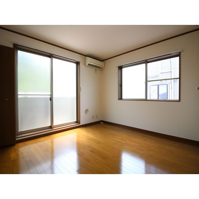 アムール モンタニュー リズイエールの居間・リビング