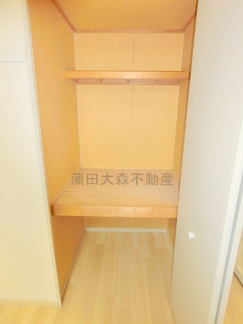 シーダハイムの収納|洋室5.5帖の収納